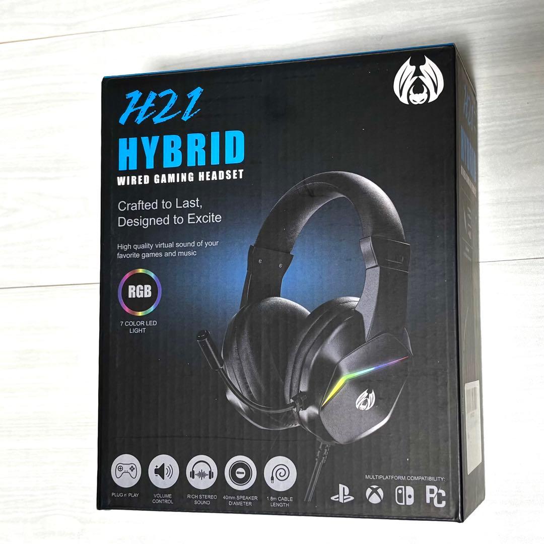 H21 Hybrid Wired Gaming Headset features 7-color LED lighting